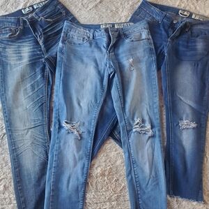 Women’s Distressed Blue Skinny Jeans